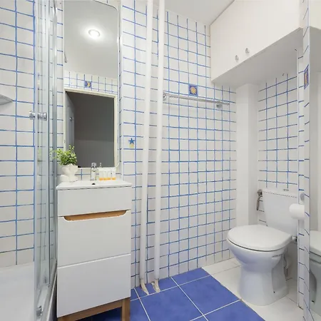 Bright Close To Old Town And Metro By Renters Apartment Warsaw